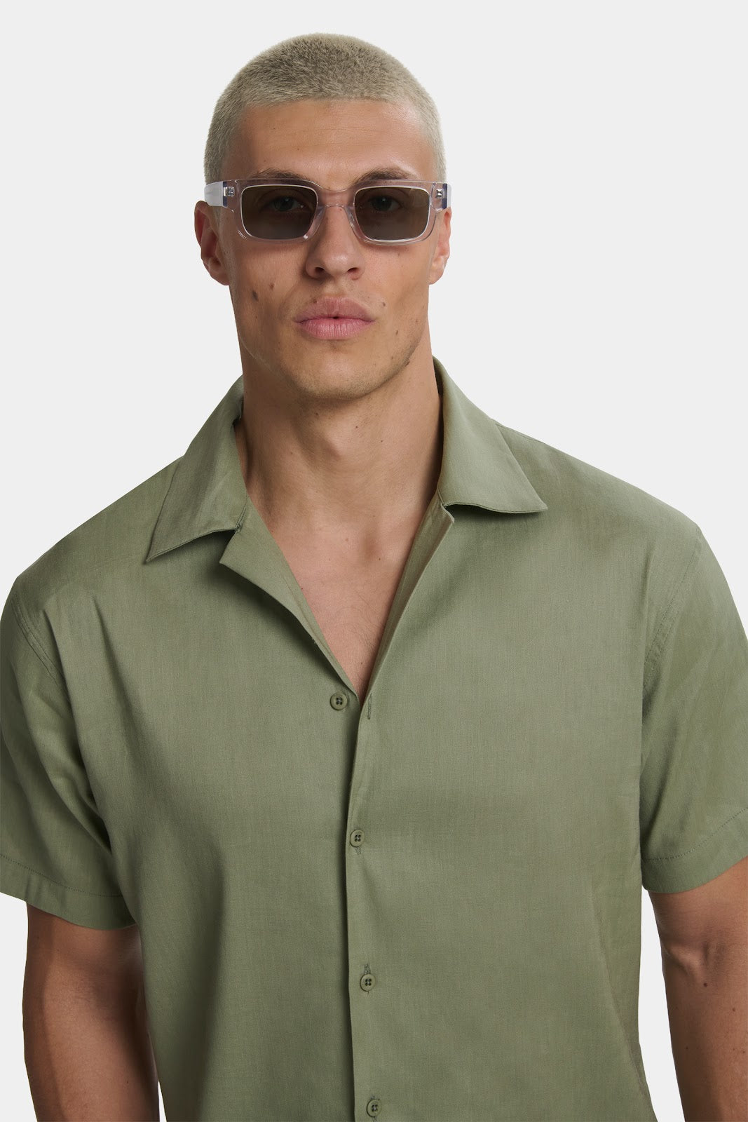 THE LINEN SET