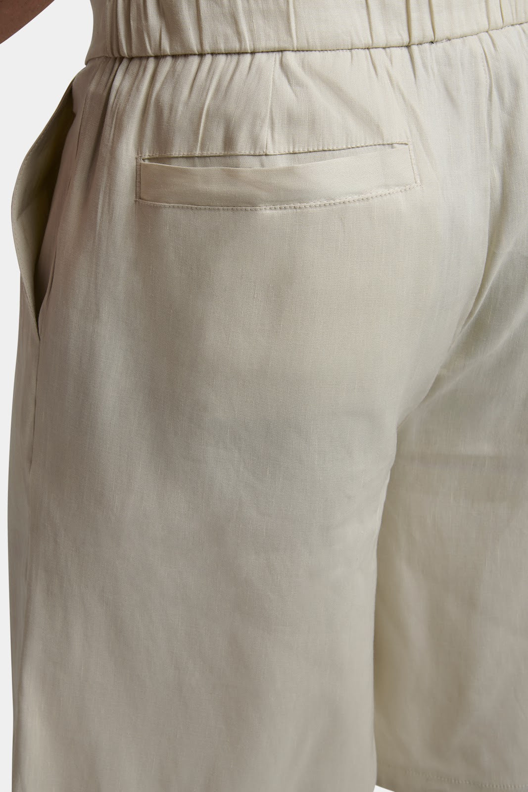 THE LINEN SET